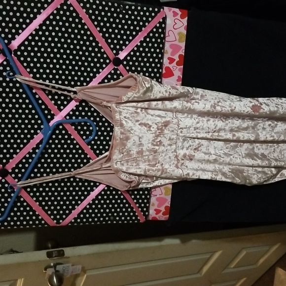 Dress - Picture 2 of 3